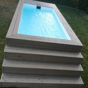 PISCINA CONTENEDOR CON REVESTIMIENTO DE MADERA